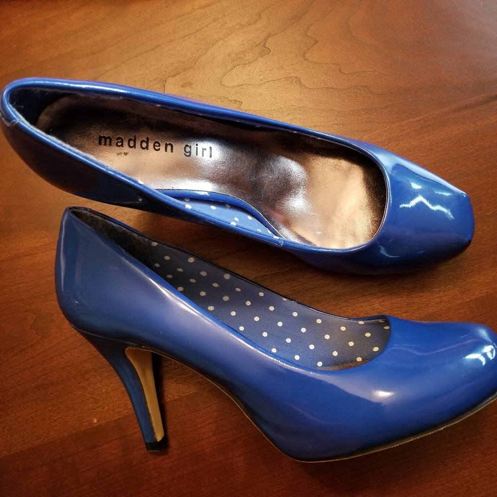 Patent leather pumps
